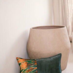 KIAN - Housse de coussin en batik et velours 50x30