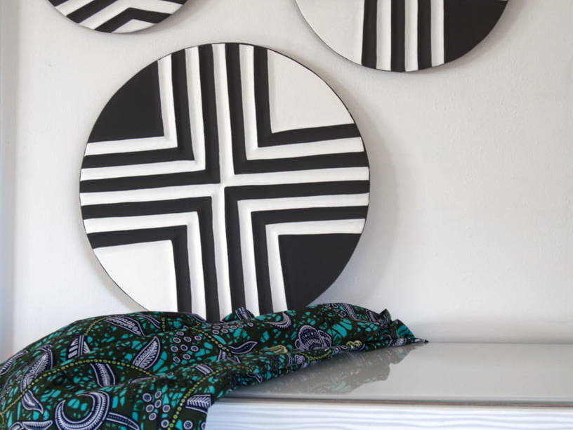 KIMENYI (lot de 3) – Tableaux Imigongo en noir et blanc 25,30 et 38 Ø