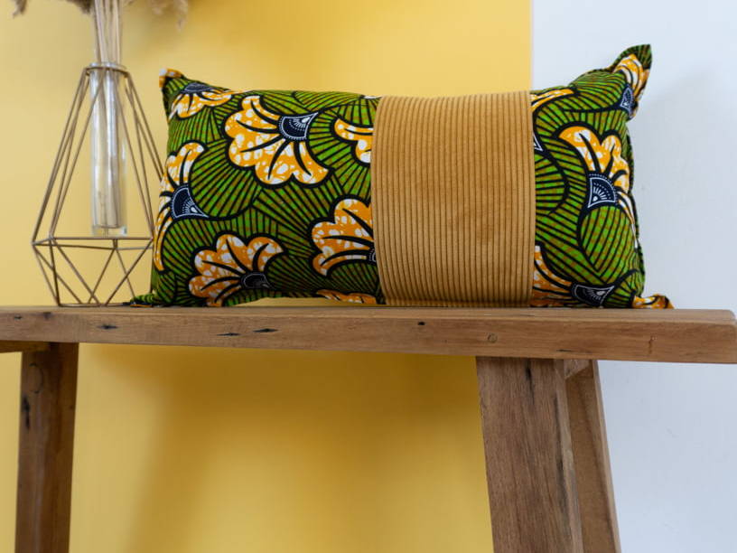 KAYA - Housse de coussin en wax et velours 50x30