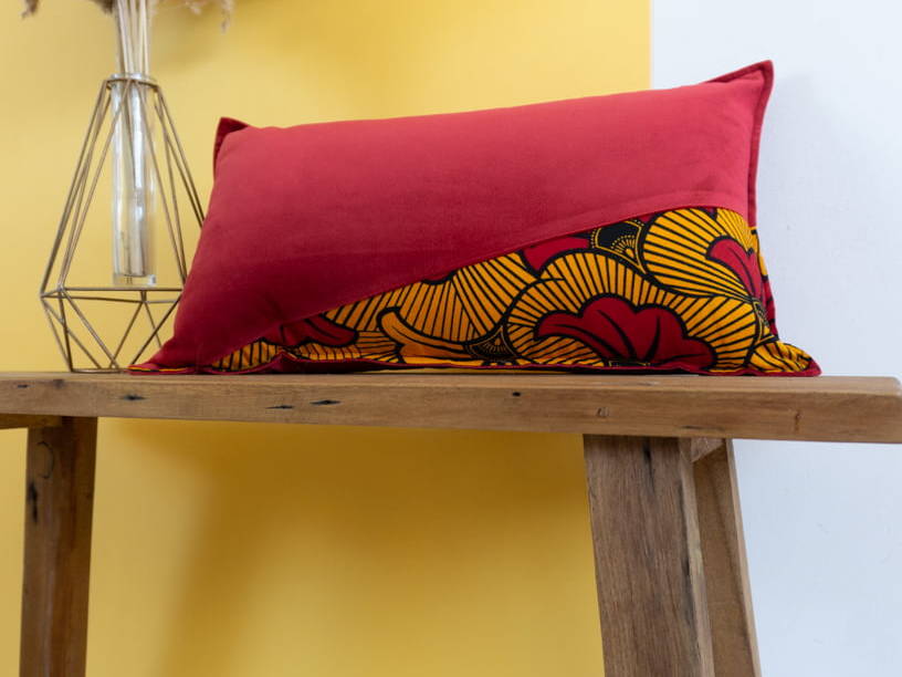 KENI - Housse de coussin en wax et velours 50x30 - Kahuhome