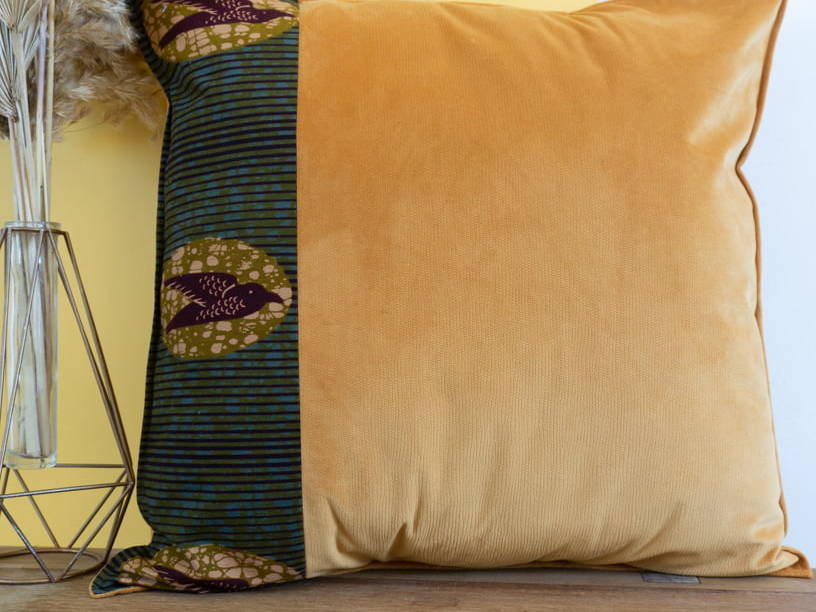KIKA - Housse de coussin en wax et velours 50x50 - Kahuhome