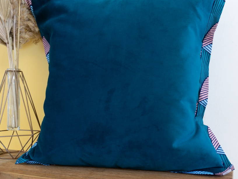 KIJANA - Housse de coussin en velours et biais en wax 50x50 - Kahuhome